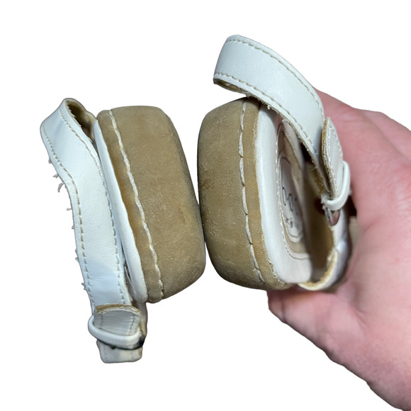 B.O.C. Born Concept Sandals Size 8M White Leather C89701 Thong Strap‎ - Picture 8 of 9